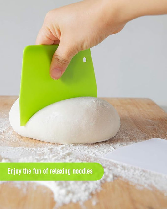 (2PCS) Dough Scraper Bowl Scraper ,Food safe Plastic Dough Cutter, Flexible Plastic Scraper Practical Bench Scraper Multipurpose Food Scrappers for Bread Dough Cake Fondant Icing
