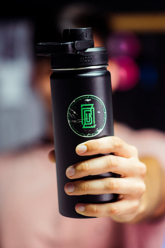 How to Coordinate Tumbler Colors with Engraved Names and Decorative Designs