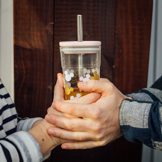Glassware Sets with Lids and Straws: When Extra Accessories Are Useful