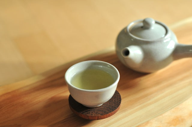 Green Tea vs Herbal Tea: Understanding the Difference
