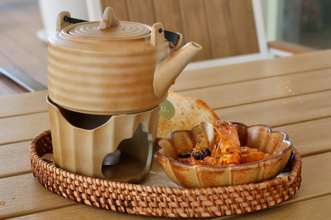 Teapot Warmers with Candle Holders: How to Keep Tea, Coffee, and Milk Warm at the Table