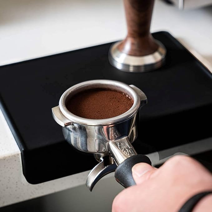 watchget Espresso Tamping Mat, Coffee Tamper Mat, Black Food Grade Silicone Pad, 8Inch X 6Inch Coffee Tamping Mat, Portafilter Mat For Barista Espresso Machine Accessory, Waterproof and Heat Resistant
