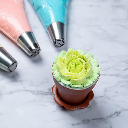 Restaurantware-Russian Piping Tip, 1 Petal Cake Decor Piping Tip - #46, Corrosion-Resistant, Stainless Steel Decorating Tip For Frosting, Dishwashable, Decorate Cupcakes, Cakes, or Cookies