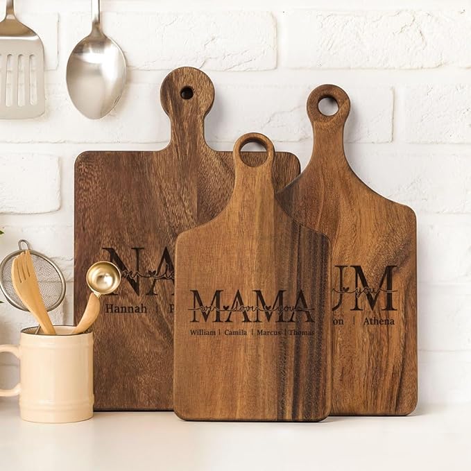 callie Personalized Cutting Board for Grandma, Mom, Wooden Chopping Board with Family Member Names, Mother's Day, Christmas, Birthday Gifts for Women (S, M, L)