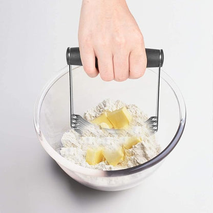 iNeibo Professional Baking Tools Biscuit Cutter Set Dough Blender/Cutter Round Cookies Cutter with Handle + Pastry Scraper+Egg Separator Heavy Duty Baking Dough Tools Pastry Utensils (Baking Tools)