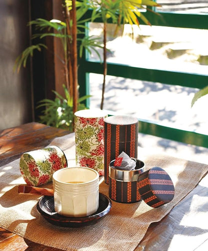 Japanese Pokkan Coffee Spice Tea Tin Canister Washi Paper Storage with Lid 7.05 oz Capacity (Natsuhana)