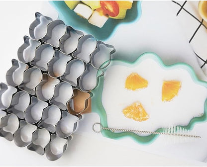 Goldfish Cracker Cutter, Stainless Steel Fish Cookie Cutters Shapes, DIY Mini Snack Crackers Mold 1 Inch, Fish-shaped Treats, 25 Cavity Cookie Stamp with Cleaning Brush