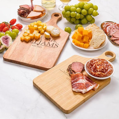 callie Personalized Mr & Mrs Cutting Board Wedding Gifts for Newlywed Couples, Wooden Engraved Chopping Board Marriage Gifts for Bride Groom (S, M, L)