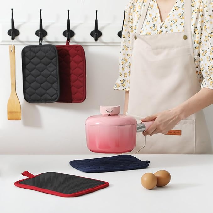 Glynniss Anti-Slip Grip Pot Holder for Kitchen, Cotton Oven Hot Pads Set with Neoprene for Heat Resistant 450F, 7x9 Inches Potholder Machine Washable 2PCS (Black, 2)