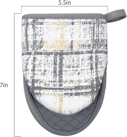 Mini Silicone Oven Mitts, Heat and Slip Resistant Kitchen Gloves 2-Pack Set, Vintage Plaid Soft Oven Mittens, Flexible Pot Holders for Cooking Baking and Grilling (Vintage Grey)