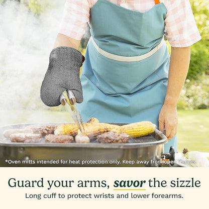 Cuisinart Heritage Kitchen Oven Mitts – Heat-Resistant Kitchen Mitts for Oven with Non-Slip Neoprene Palm, Long Cuff, and Cotton Filling – Durable Oven Gloves for Cooking, Baking, & Grilling