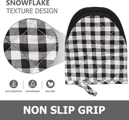 Qulable 1 Pair Short Oven Mitts - Silicone Kitchen Oven Gloves High Heat Resistant 500℉, Mini Oven Mits with Non-Slip Grip Surfaces and Hanging Loop for BBQ, Baking, Cooking and Grilling