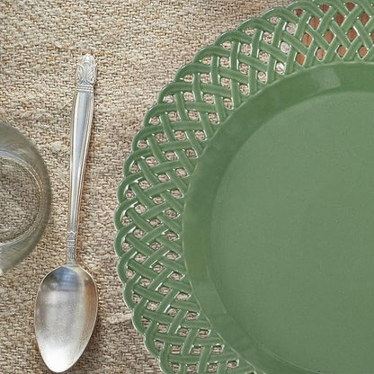 Graceful Basketweave Wide Rim 12 inch Dinner Plates, Extra Large Round Platter Scallop Serving Tray Set of 4, for Restaurant, Kitchen, Party, Home, Wedding, Gift, Microwave Dishwasher Safe, Sage Green