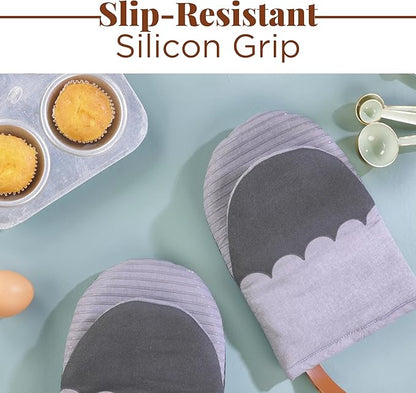 Folkulture Mini Oven Mitts Heat Resistant | (5.75x9) Set of 2 Short Grey Oven Mitts with Hanging Loop | 100% Cotton Oven Gloves or Kitchen Mittens | Small Oven Mitt Set, Grey Scallop Oven Mits