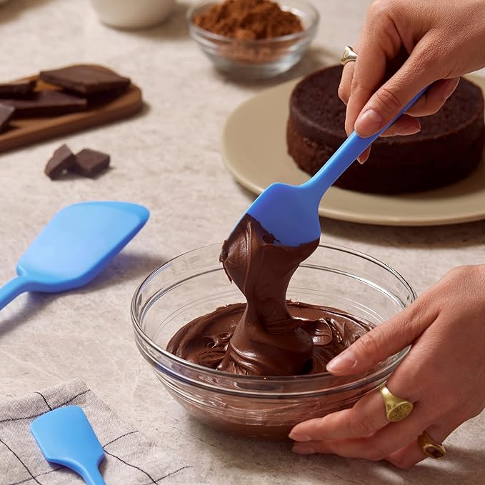 GIR: Get It Right Seamless Silicone Spoonula Spatula - 8-Inch Mini Red - Heat-Resistant up to 425°F - Flexible Edge Scraper for Jars & Bowls - Dishwasher Safe - Silicone Spatula for Cooking