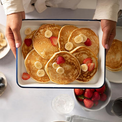 Bob's Red Mill Signature Buttermilk Pancake Mix, 20oz (Pack of 4)- Just Add Water, Makes 32-40 Pancakes per Bag