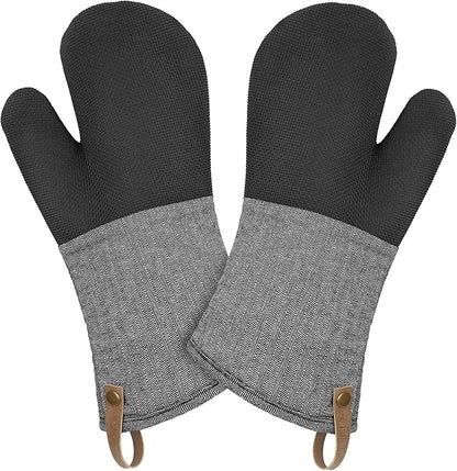 Cuisinart Heritage Kitchen Oven Mitts – Heat-Resistant Kitchen Mitts for Oven with Non-Slip Neoprene Palm, Long Cuff, and Cotton Filling – Durable Oven Gloves for Cooking, Baking, & Grilling